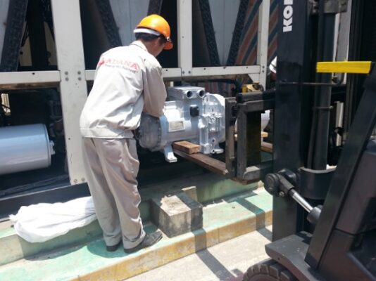 dich-vu-sua-chua-may-nen-dieu-hoa-trung-tam-chiller