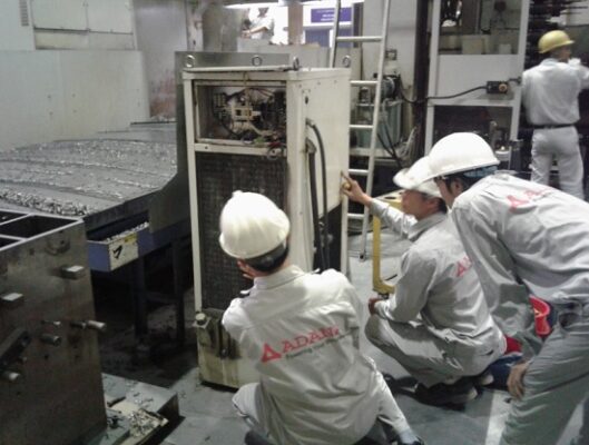 sua_chua_chiller_lam_mat_khuon_nhua (3)